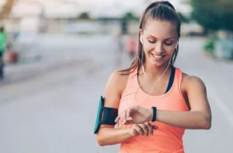Stylish Wearable Tech for Women in 2024